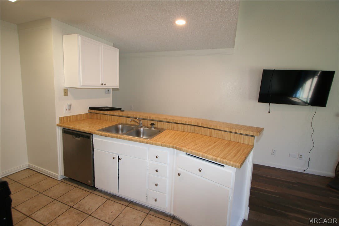 760 Blue Jay Road – photo 5