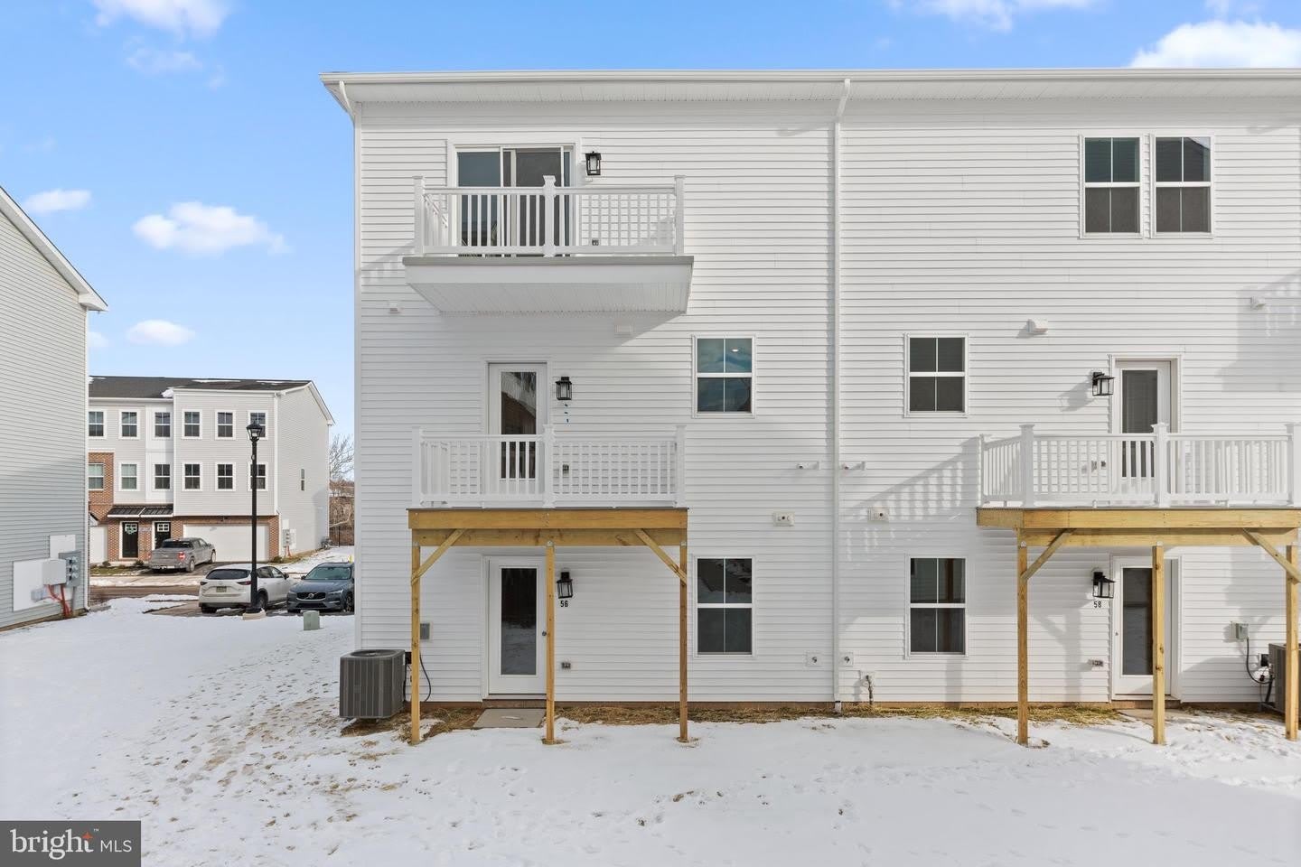 56 CONTINENTAL WAY – photo 4
