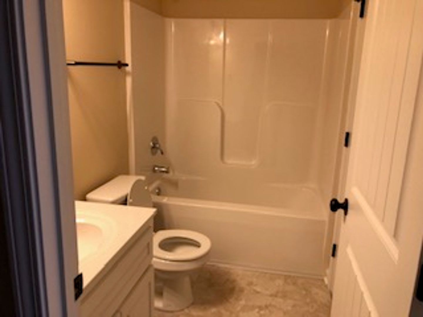 2 Bedroom at Cobblestone – photo 4