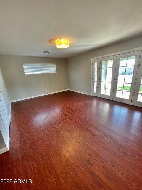 6820 E Moreland St – photo 5