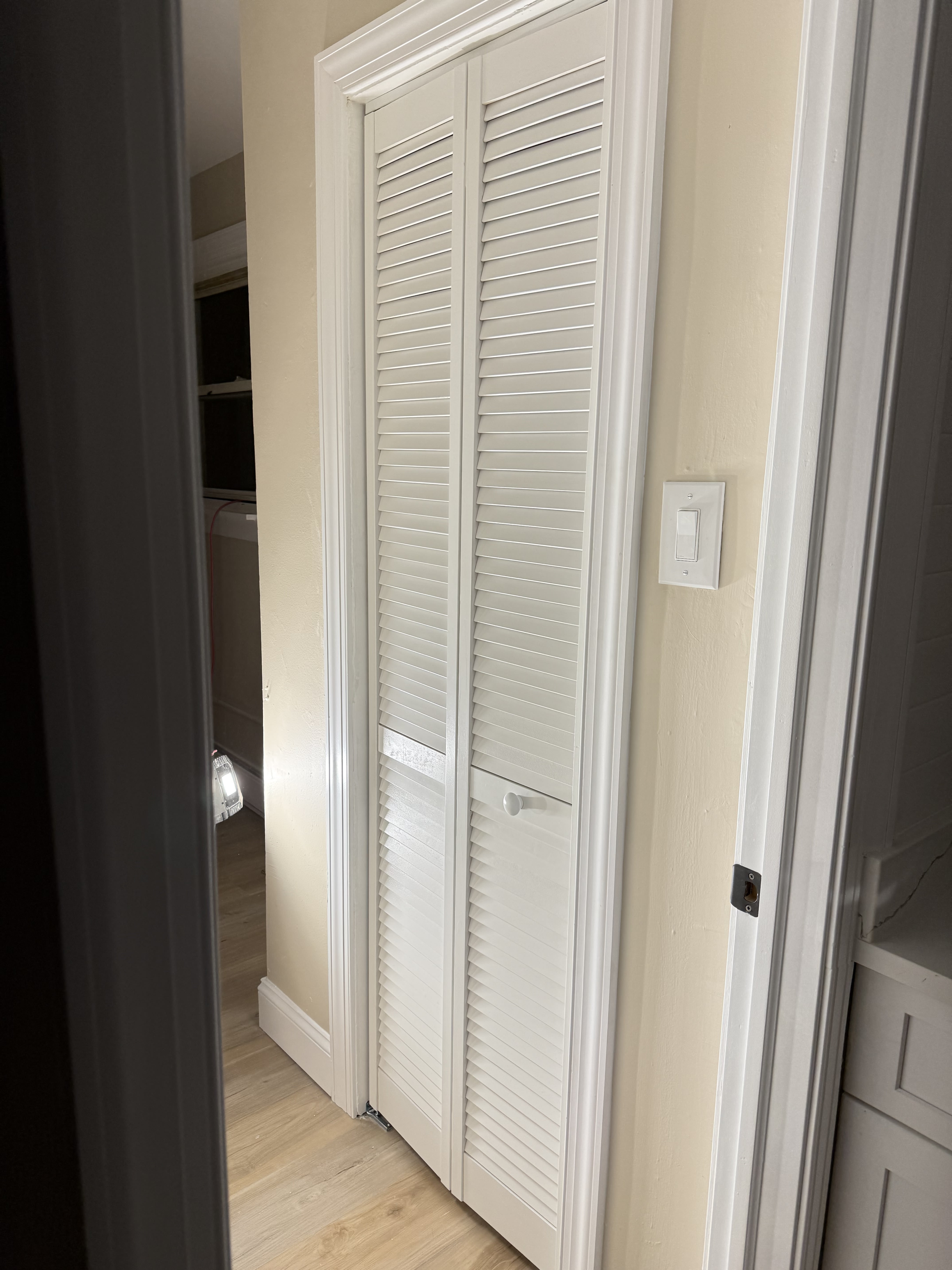 110 Railroad Ave – photo 4