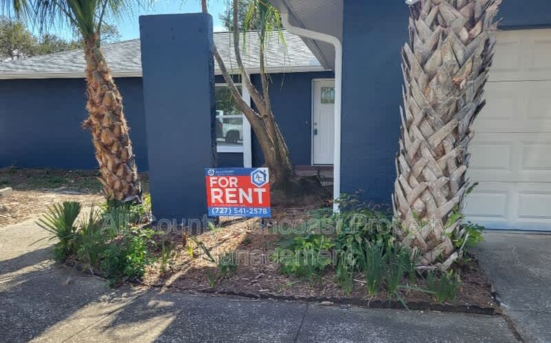 648 16th Ln – photo 2