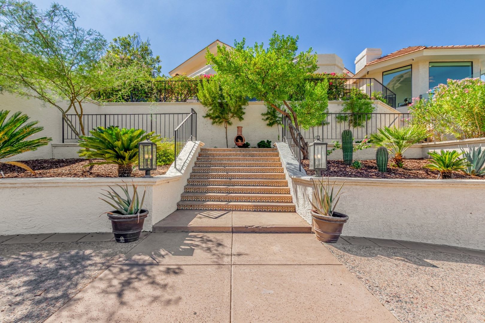 Stunning 7BR House in Camelback Canyon – photo 1