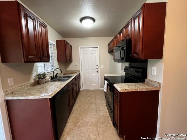 11619 HONEY GROVE ST – photo 4
