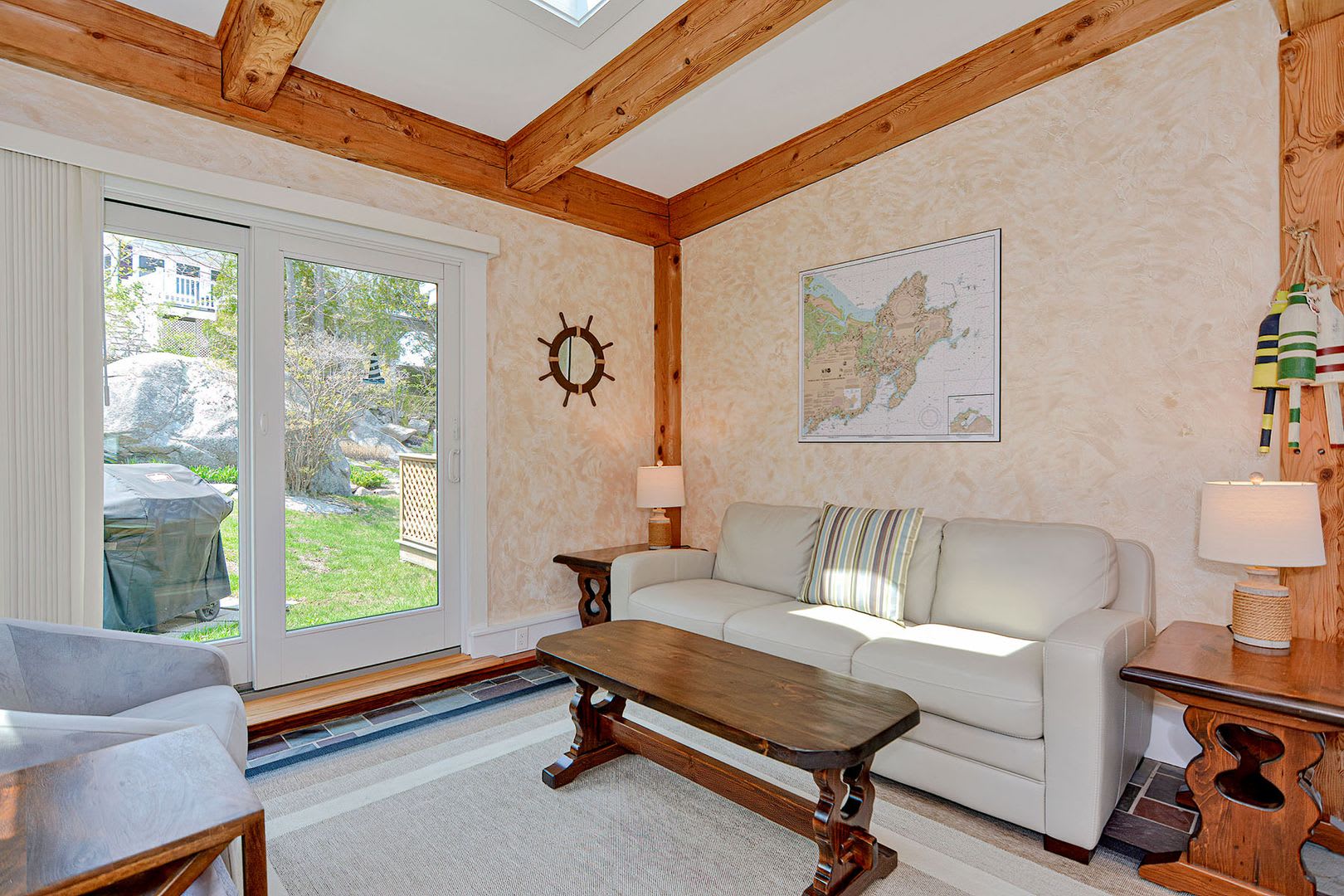 WINTER RENTAL: Two Beaches Cottage – photo 4