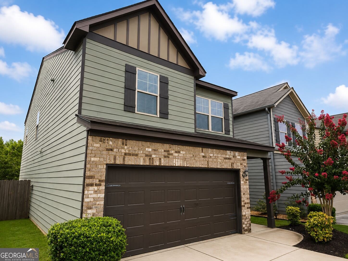 326 Lauren Drive – photo 2
