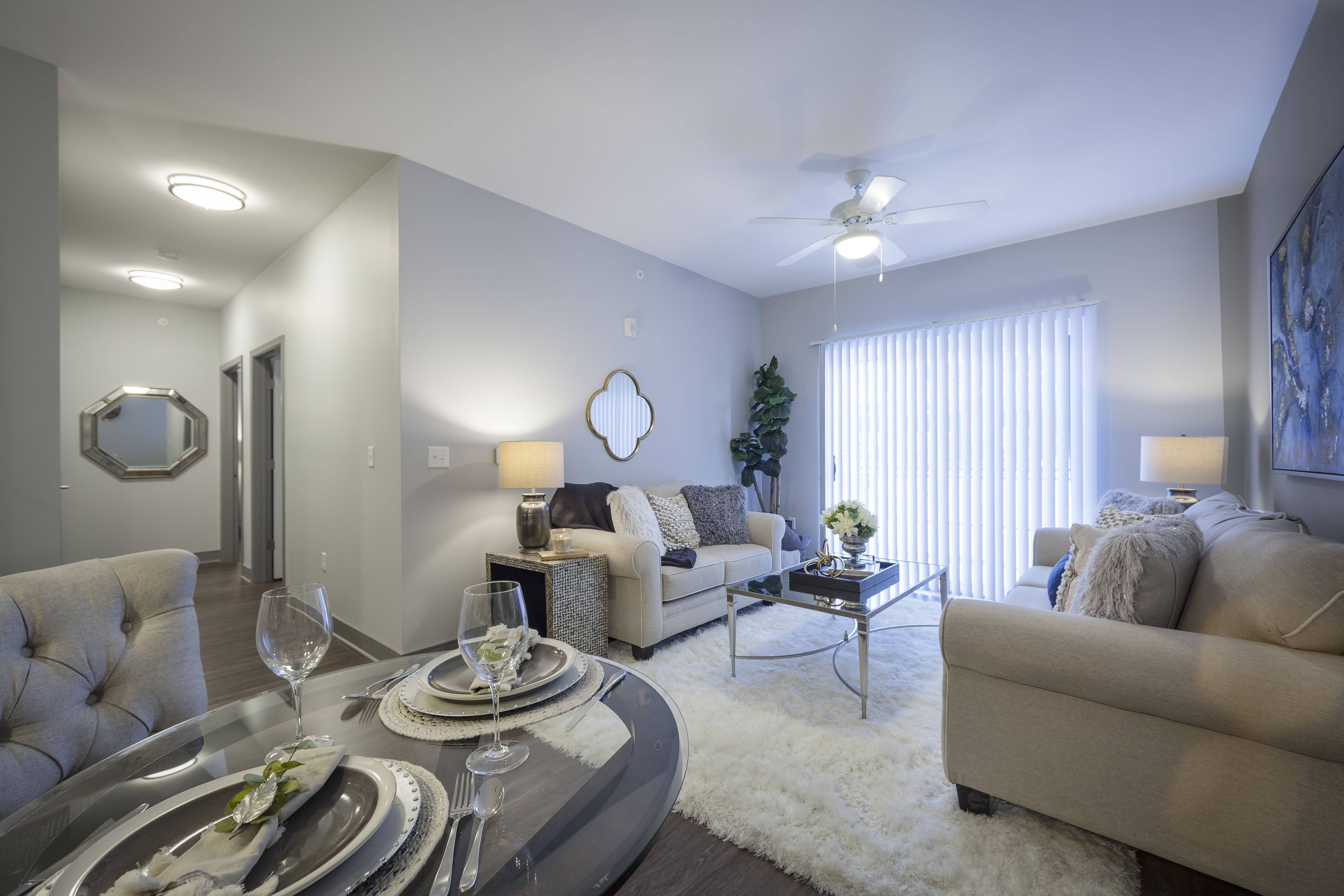 The Ivy at Berlin Place – photo 2
