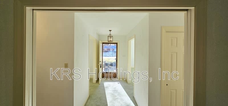 1029 Dulcie Ave – photo 5