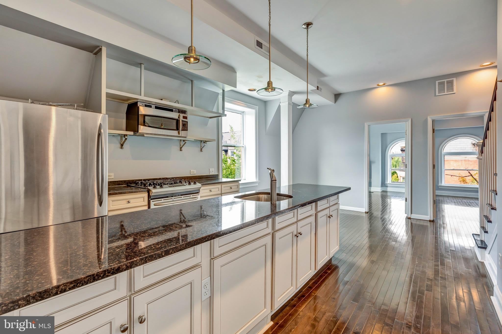 200 E PRESTON Street – photo 2