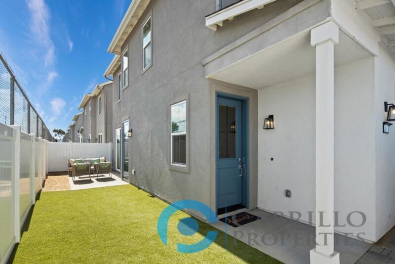 1668 Neptune Ave – photo 4