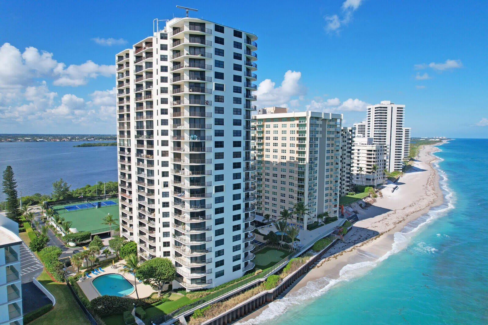 5420 N Ocean Drive – photo 2