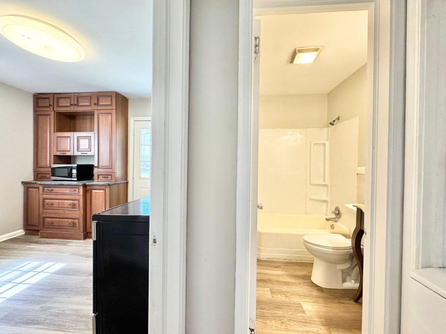 1006 E Side Drive – photo 4