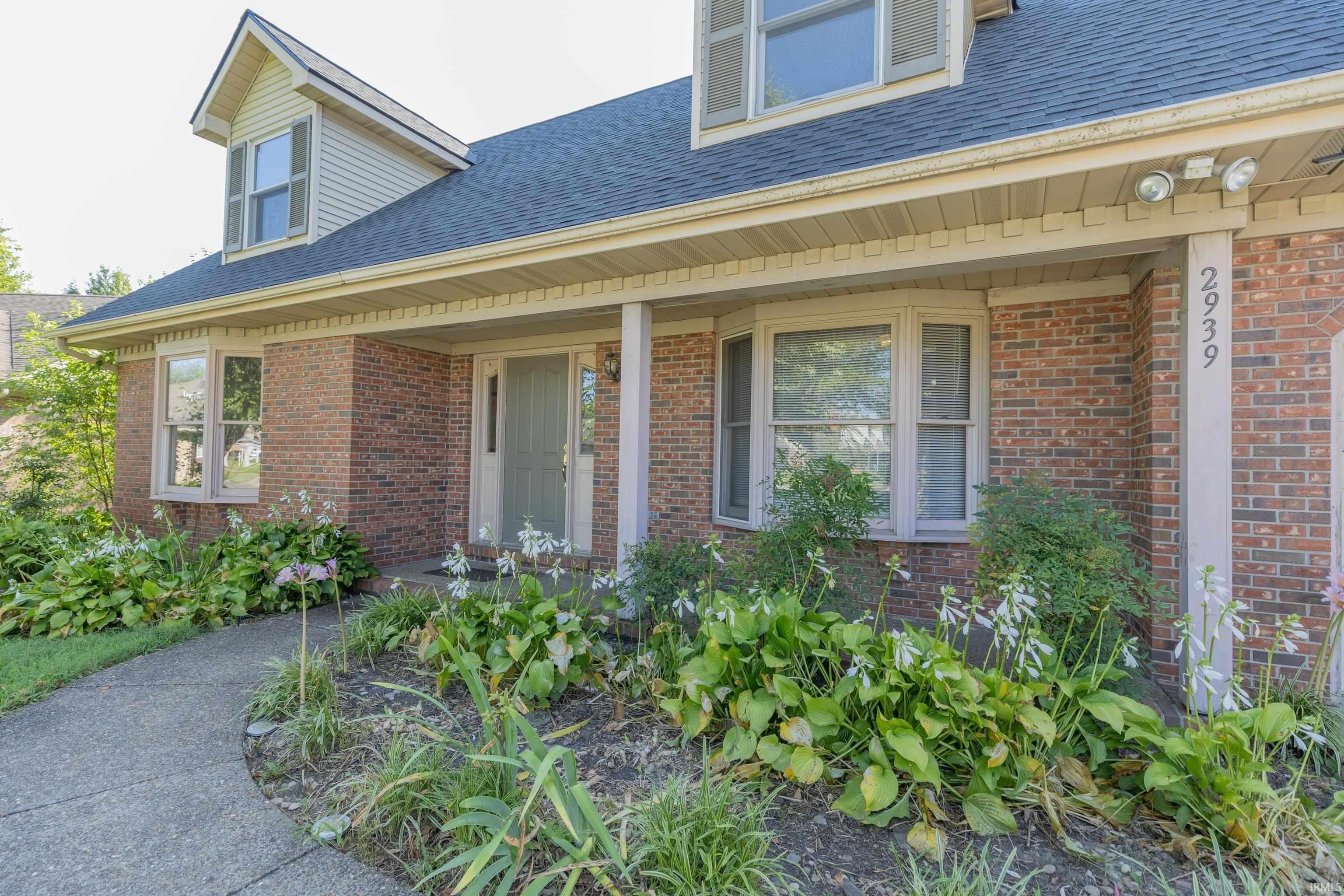 2939 Woodside Court – photo 2