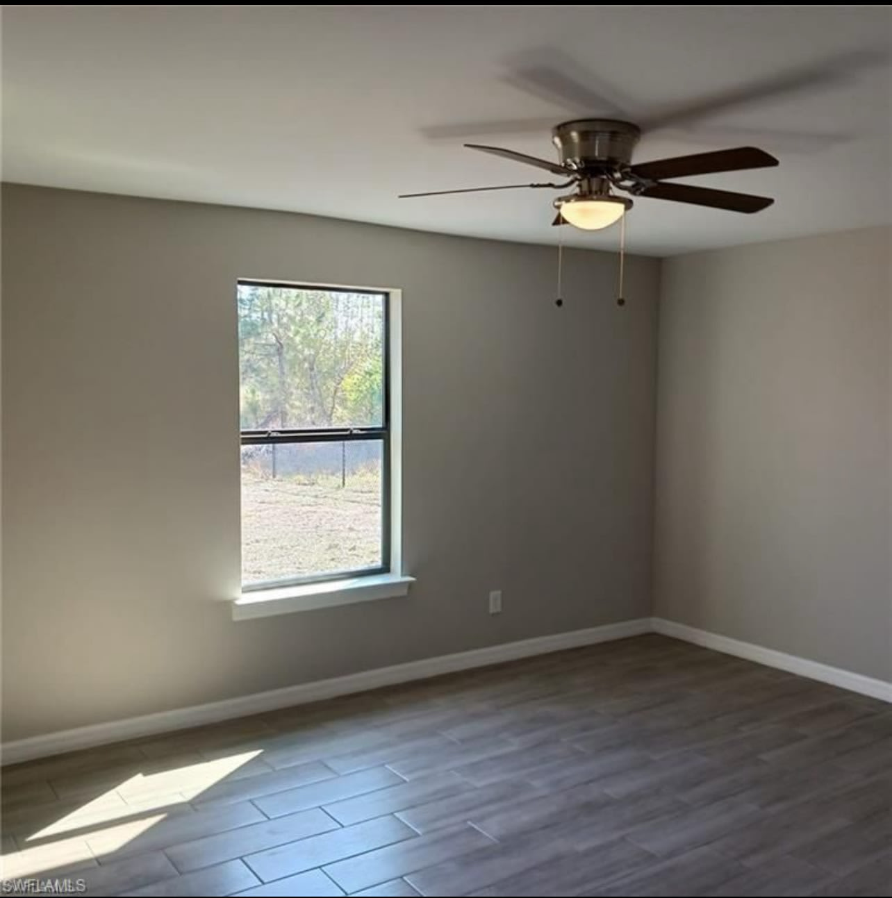 1019 Winters St E – photo 5