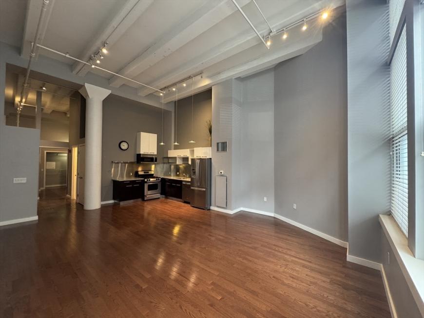 88 Kingston St. – photo 3