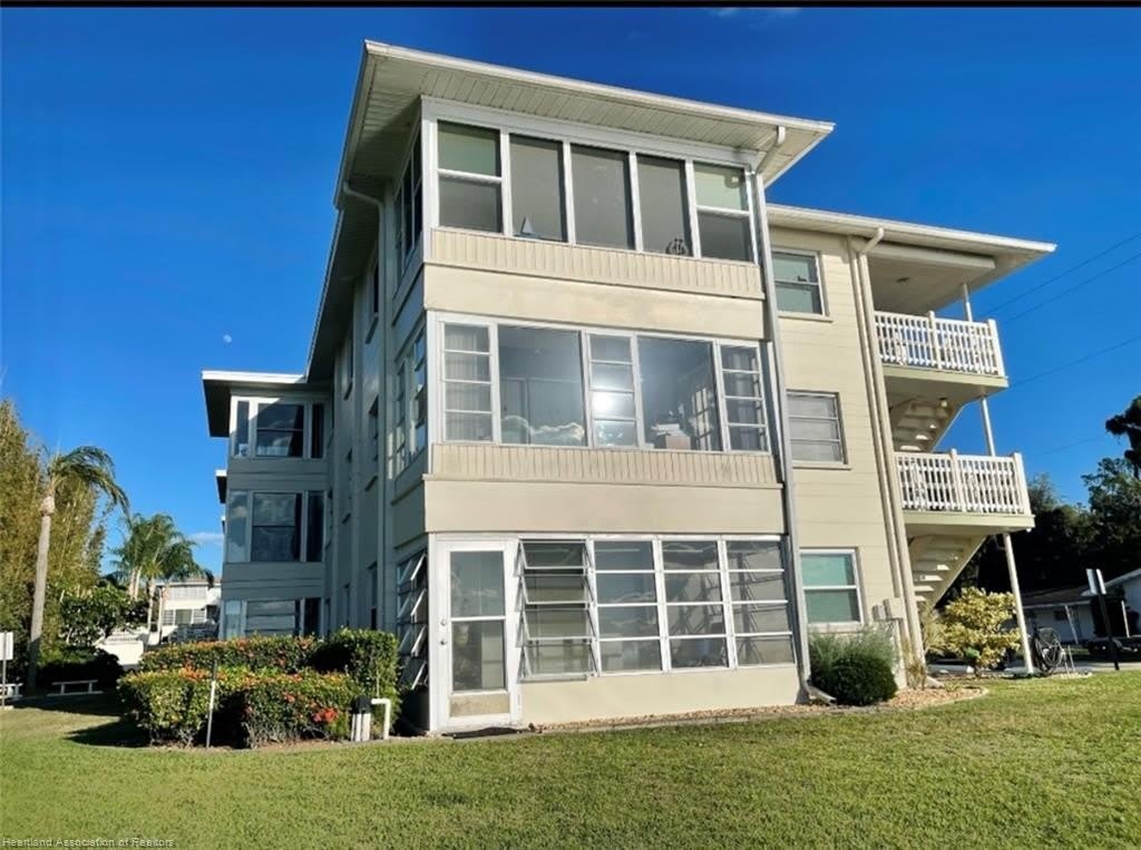 1801 Lakeview Drive – photo 2