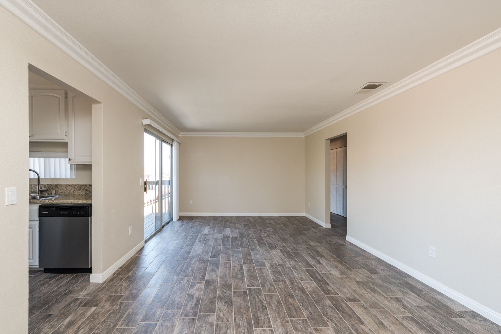Viewpoint Luxury Apartments – photo 2