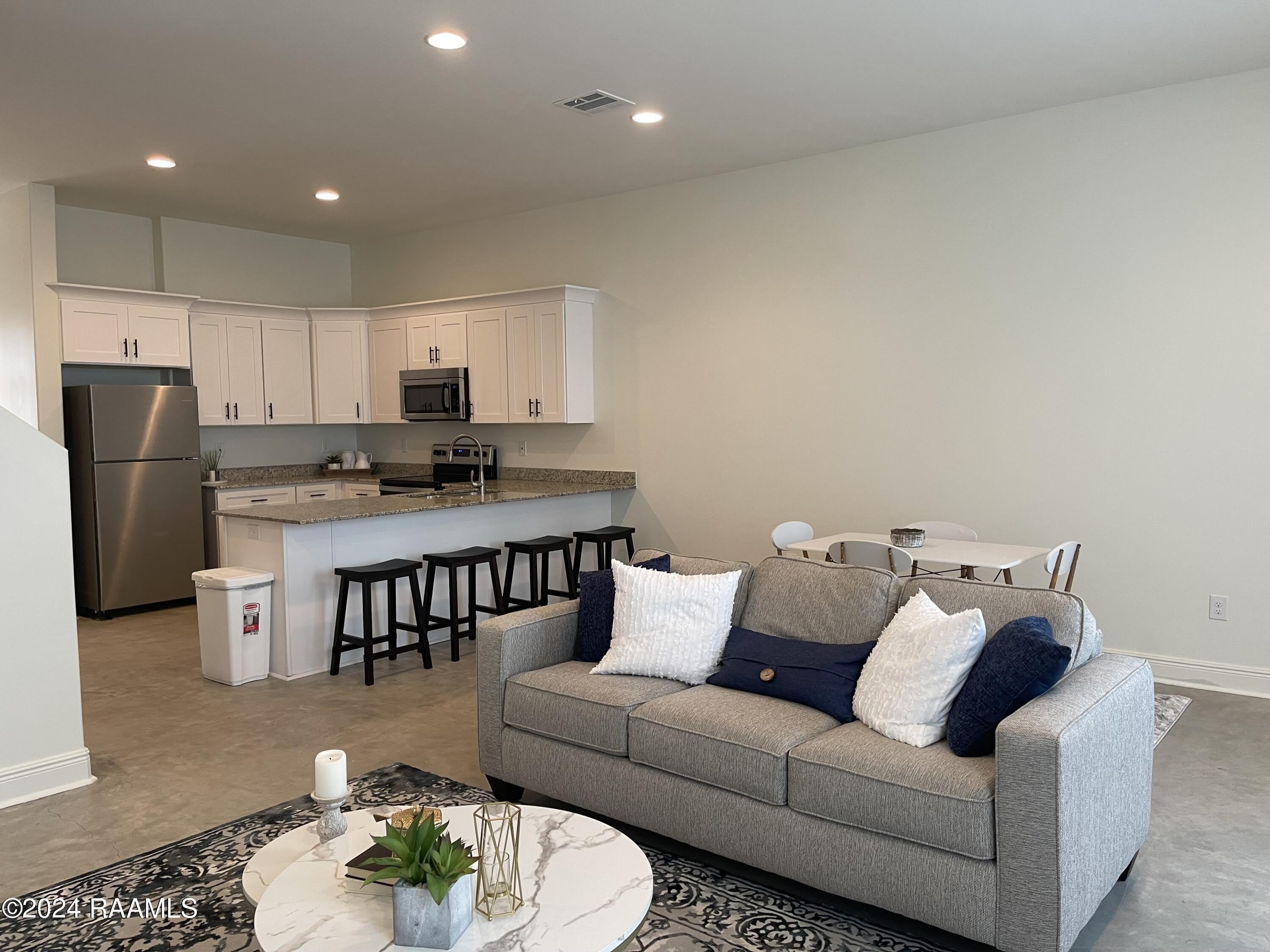 721 Almonaster Road – photo 3