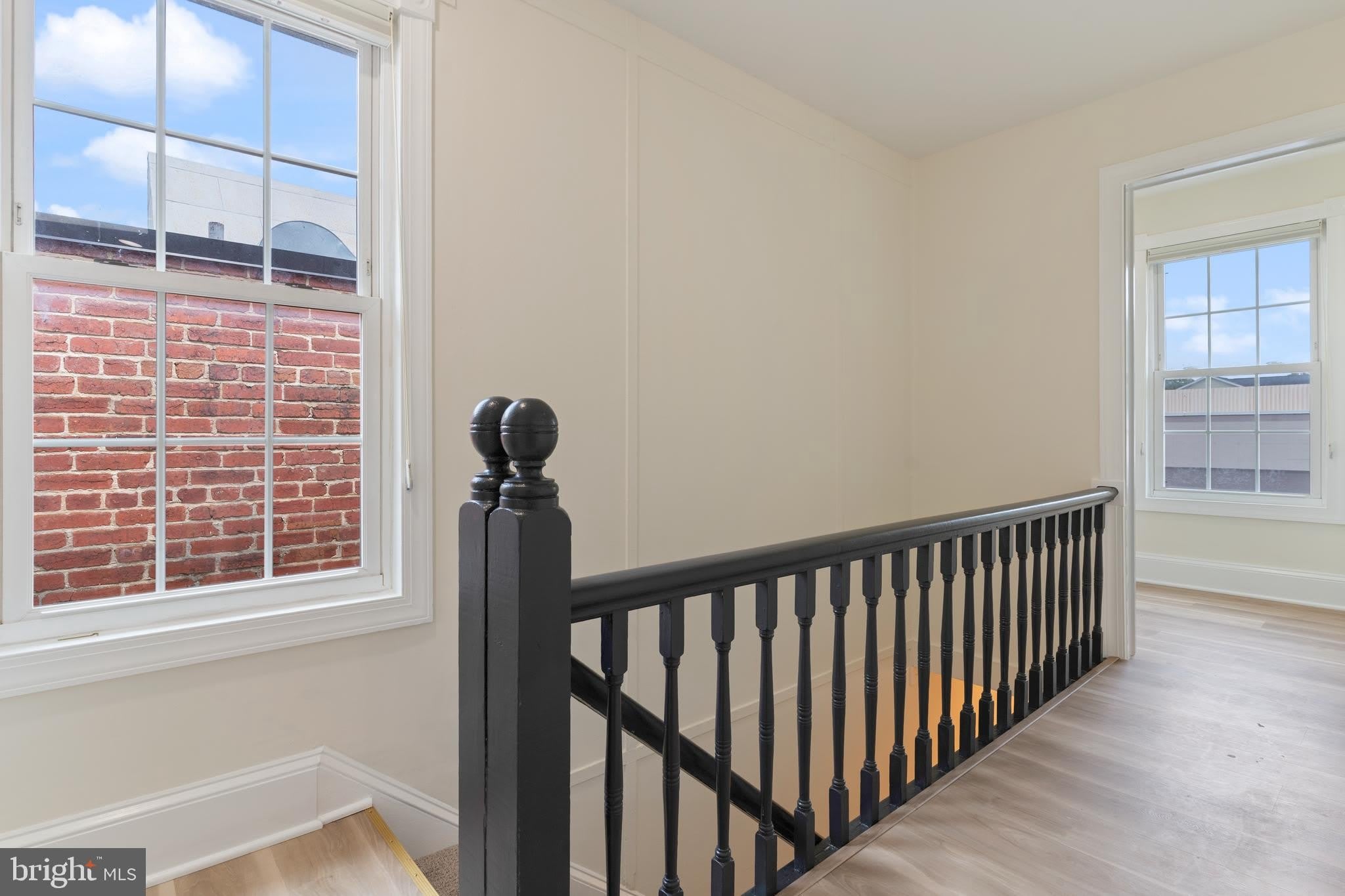 1506 MOUNT VERNON Avenue – photo 5