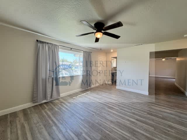 5827 E Saginaw Wy – photo 2