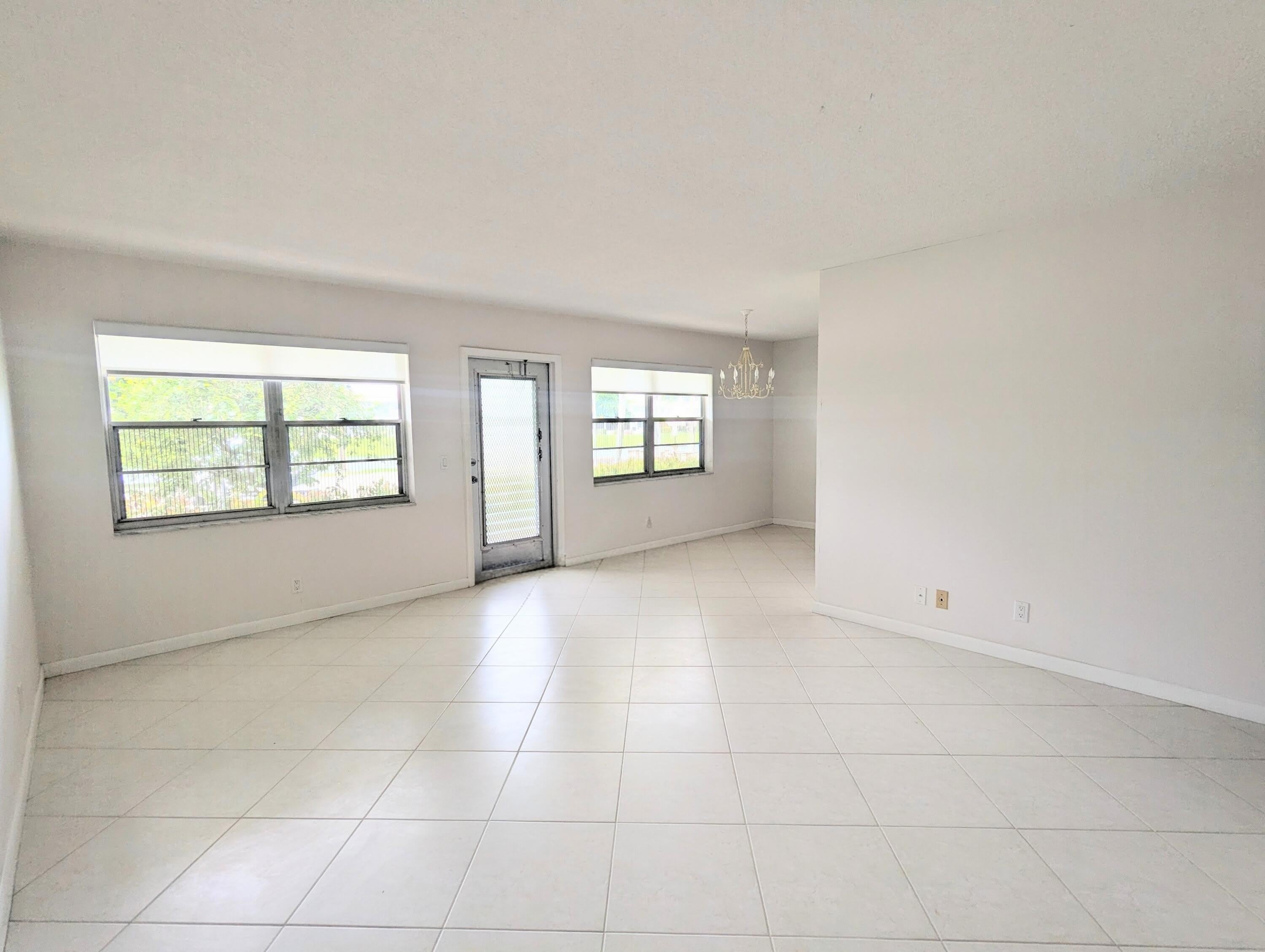 222 Somerset L – photo 1