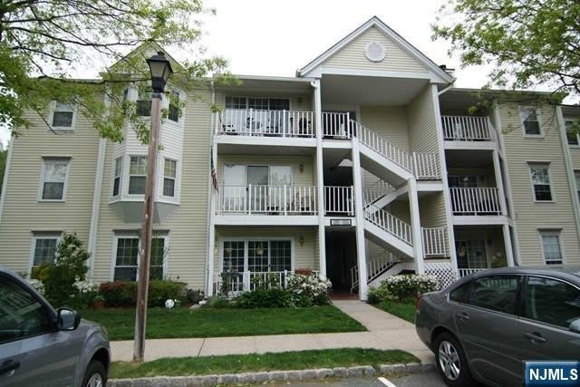 170 Linden Street – photo 1