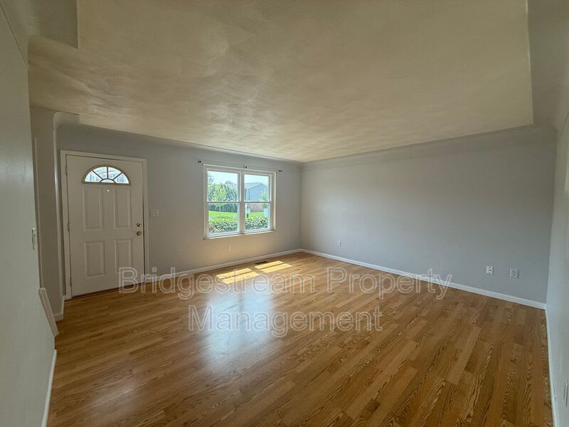3851 Hillsboro Drive – photo 3