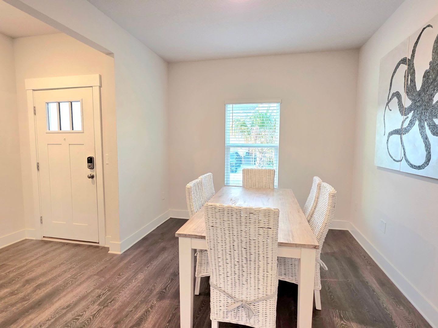 Fully Furnished Coastal Beauty in Perdido Key! – photo 4