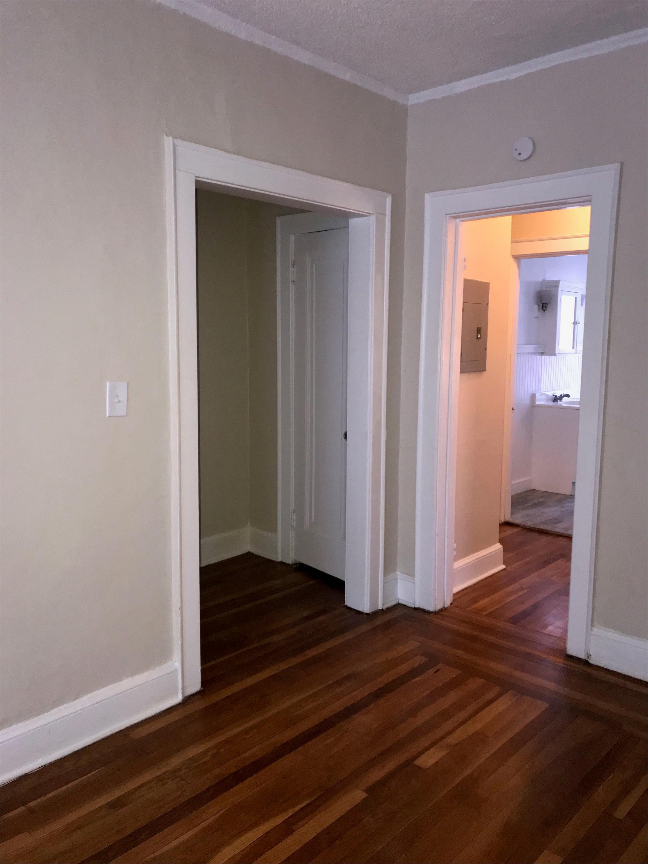 835 Elm St Apt C2 – photo 2