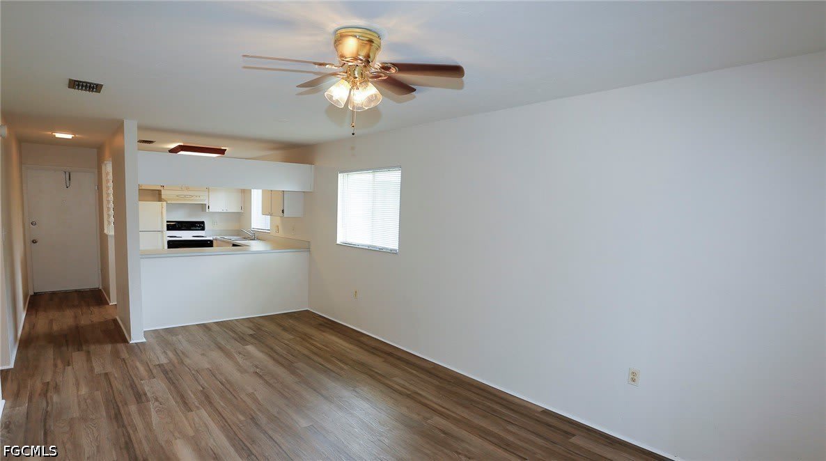 8061 Country Road – photo 3