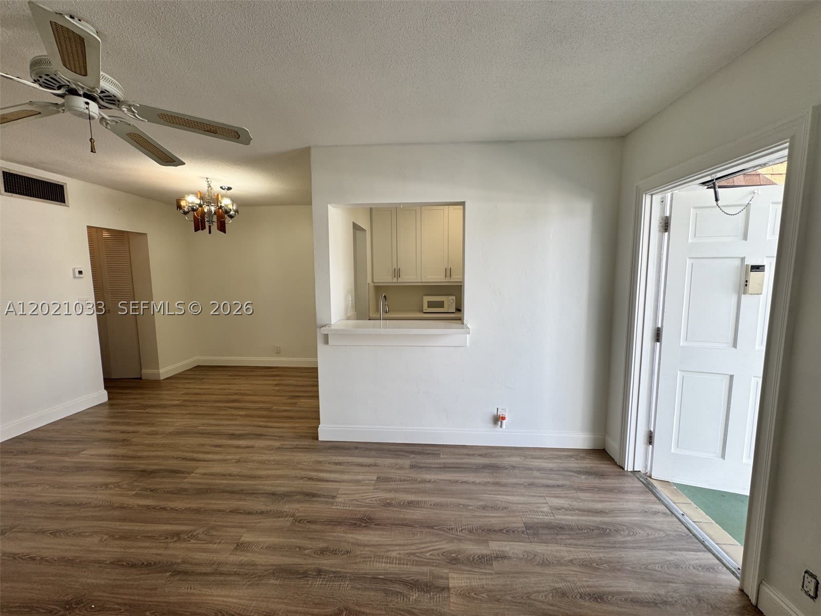 2219 Polk St – photo 3