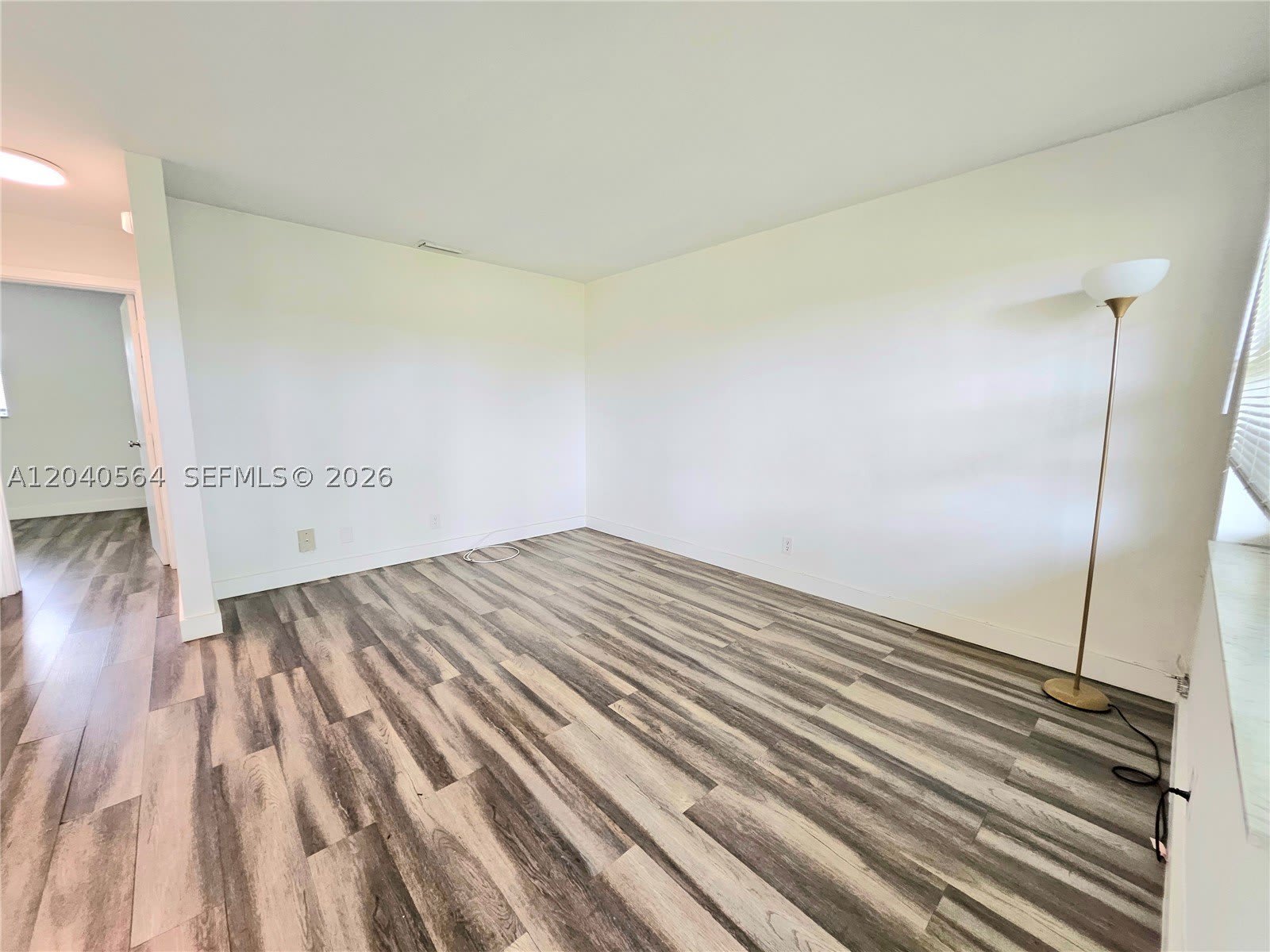 5180 NE 6th Ave – photo 3