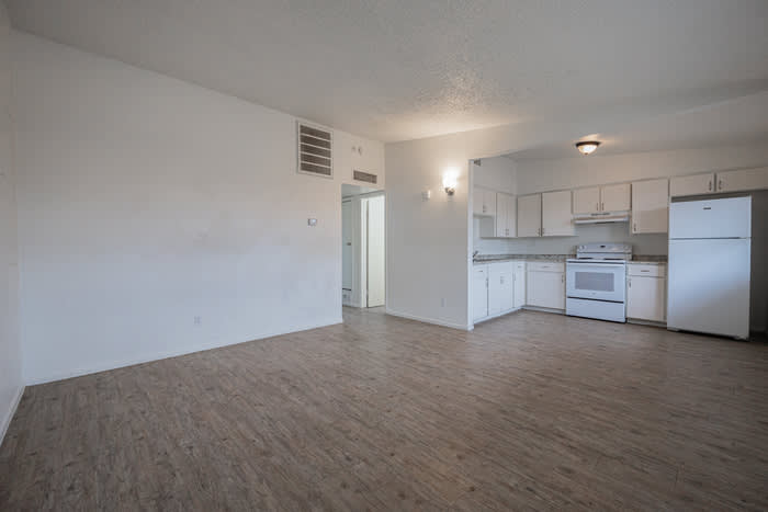 2139 West Devonshire Avenue – photo 3