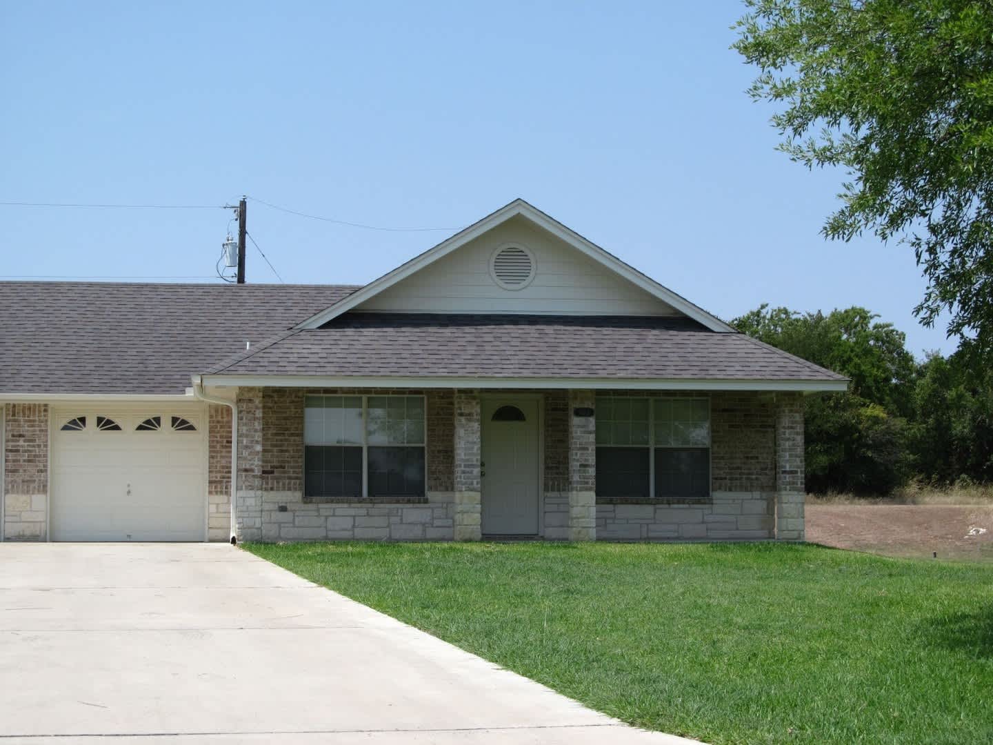 2 Bedroom Salado Isd – photo 1