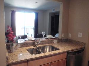 2050 Jamieson Ave – photo 1
