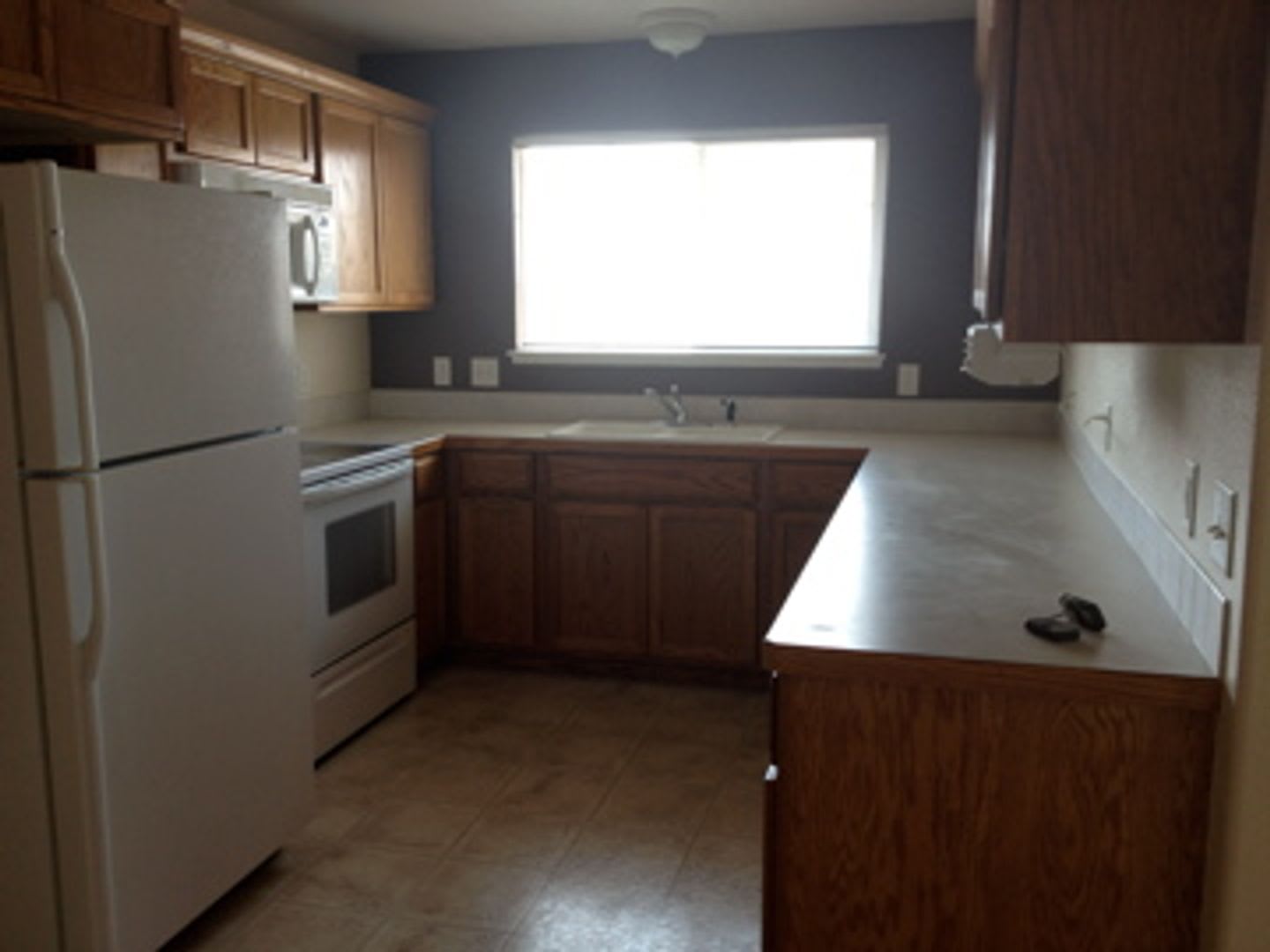Easy Living Near It All – 2 Bed, 2 Bath Windsor Condo – photo 4