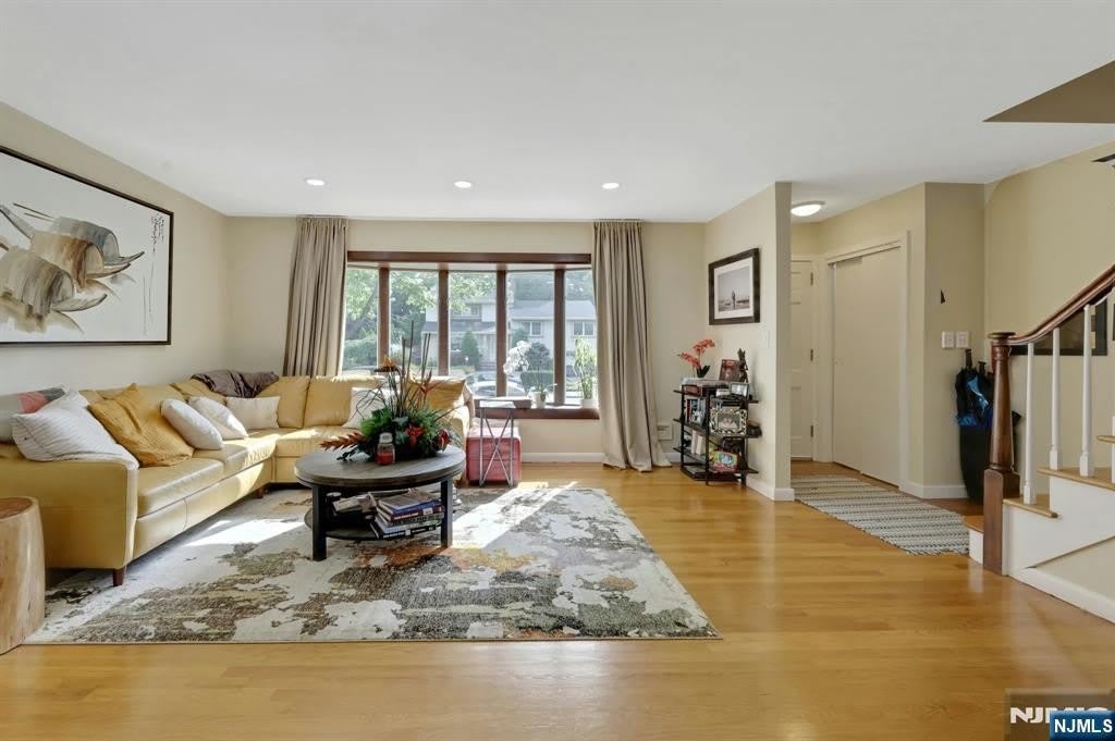 39 21 Knott Terrace – photo 5