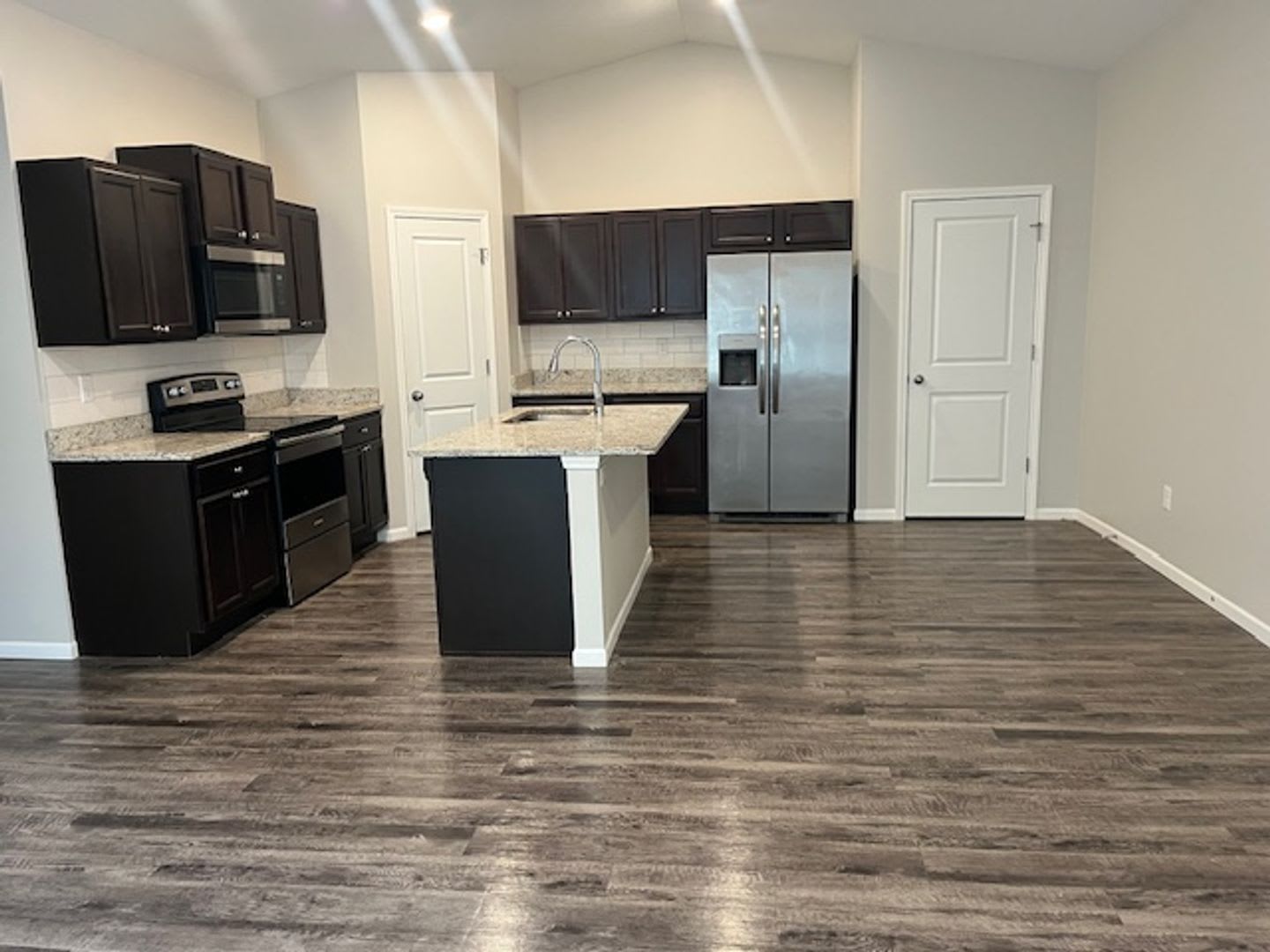 3 Bedroom 2 Bath Duplex Located in Andover – photo 3