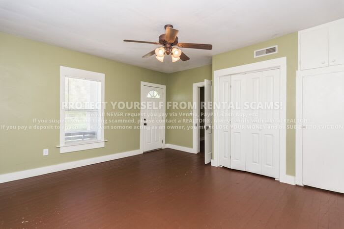 369 Steele Road – photo 3