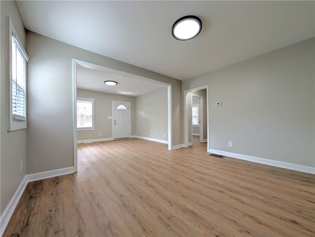 1377 Pine Avenue – photo 5