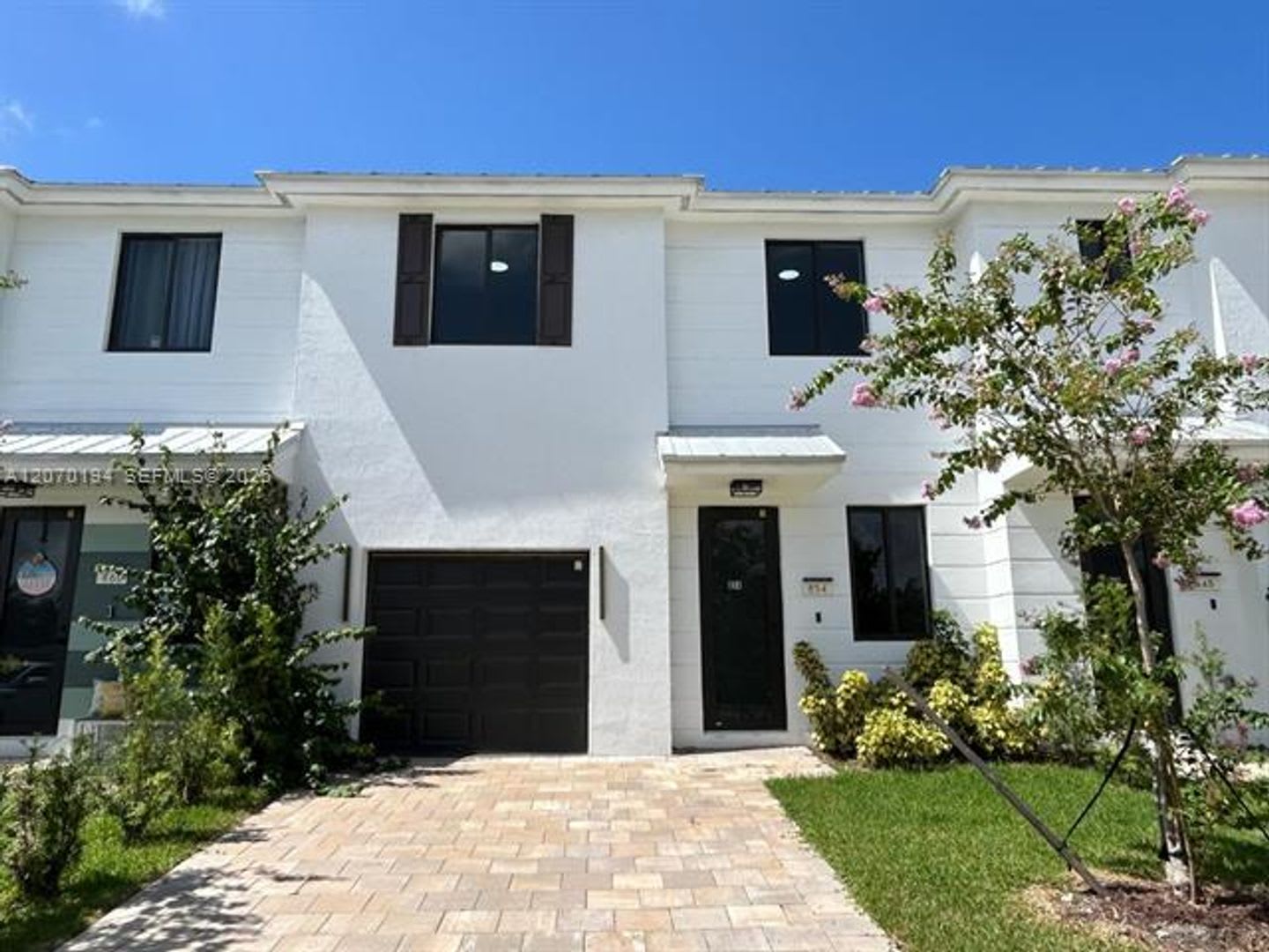 854 SW 1st St th 854, Florida City, FL 33034 – photo 2