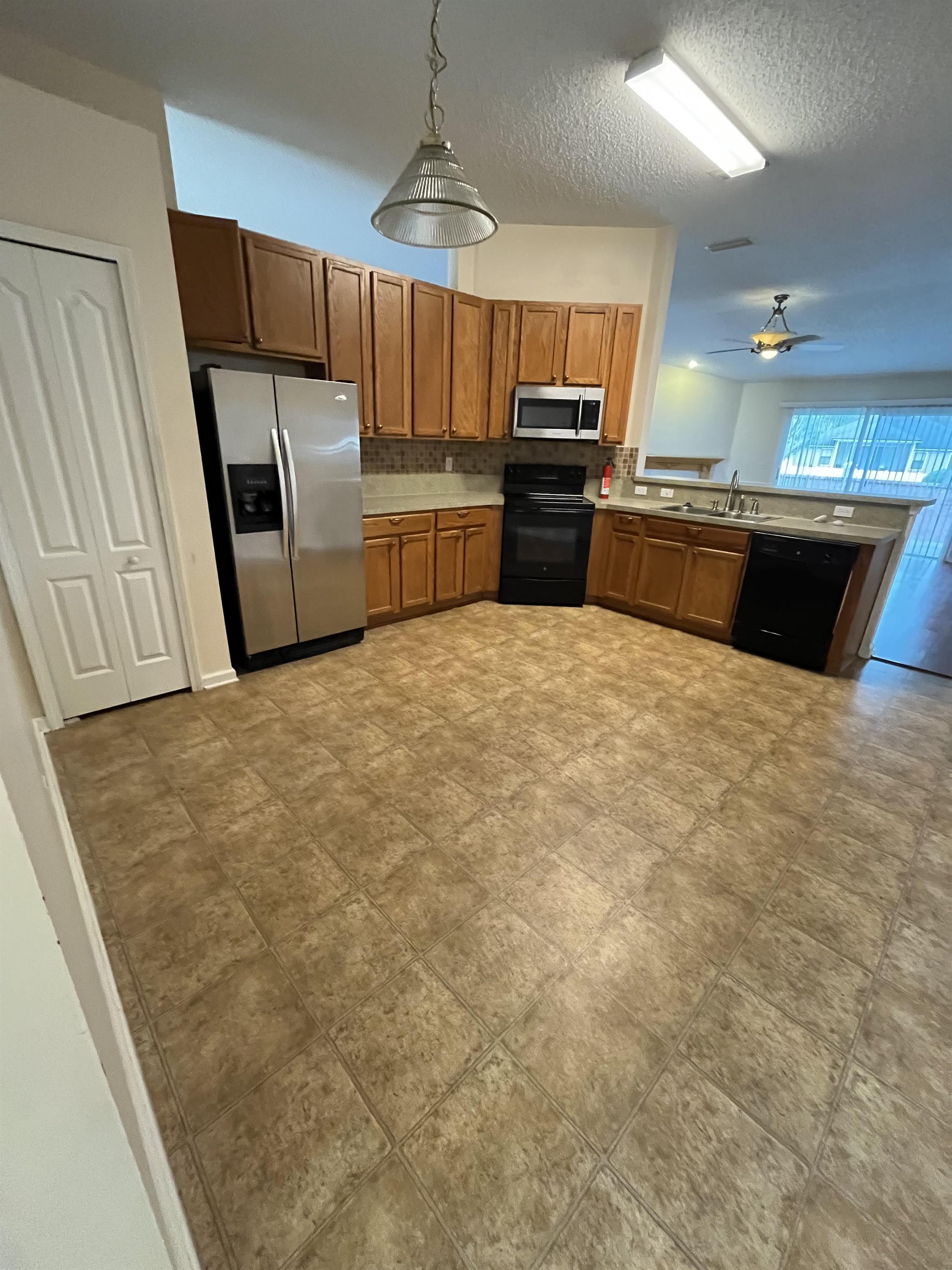254 Ridgewick Drive South – photo 4