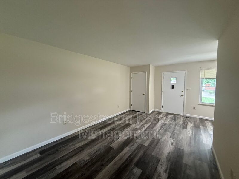4352 Sunray Rd. – photo 3