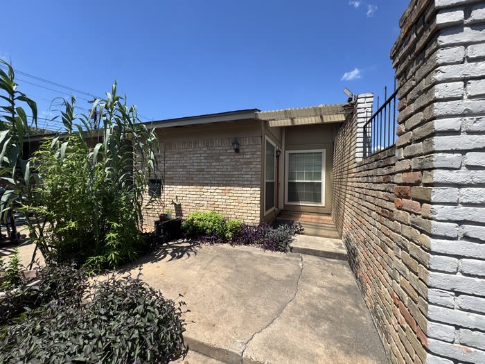 3428 Willowrun Drive – photo 1