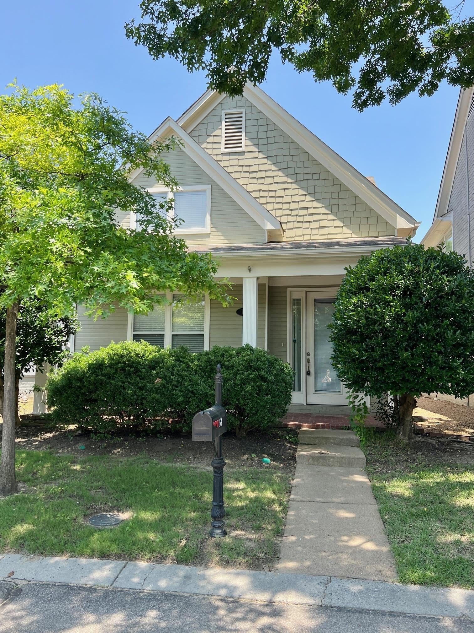 154 ISLAND BLUFF Dr – photo 1