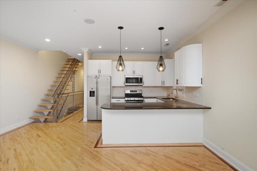 1523 West Huron St. – photo 3