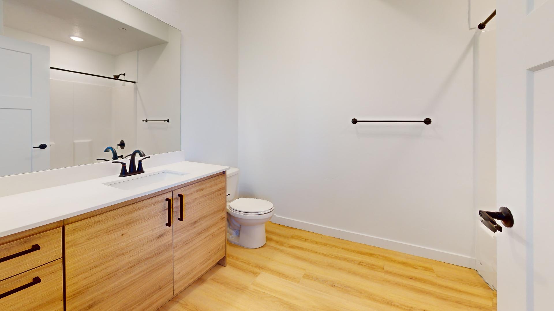 1121 W 250 S Unit 301 – photo 4
