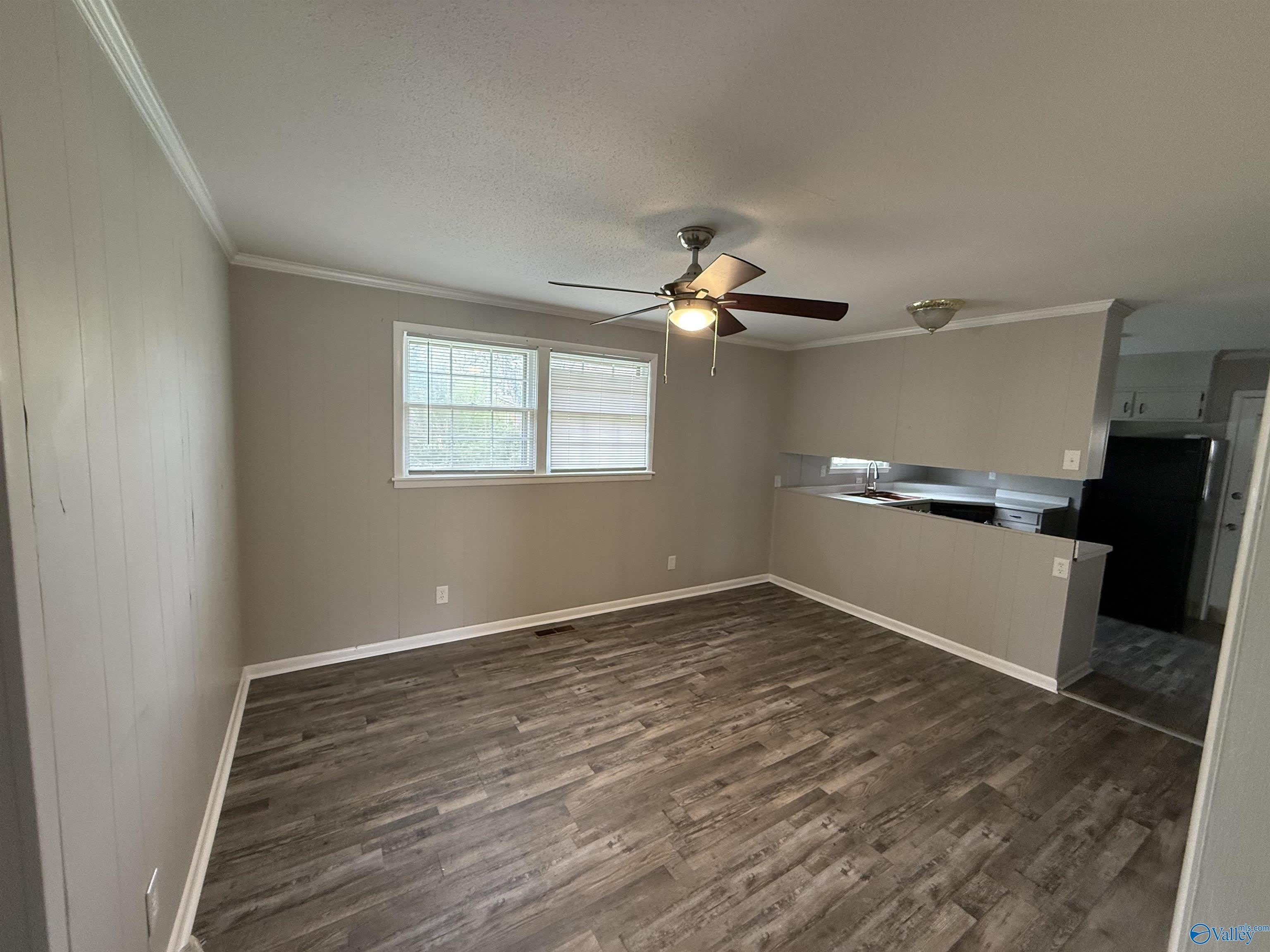 3205 Lewisburg Drive NW – photo 3