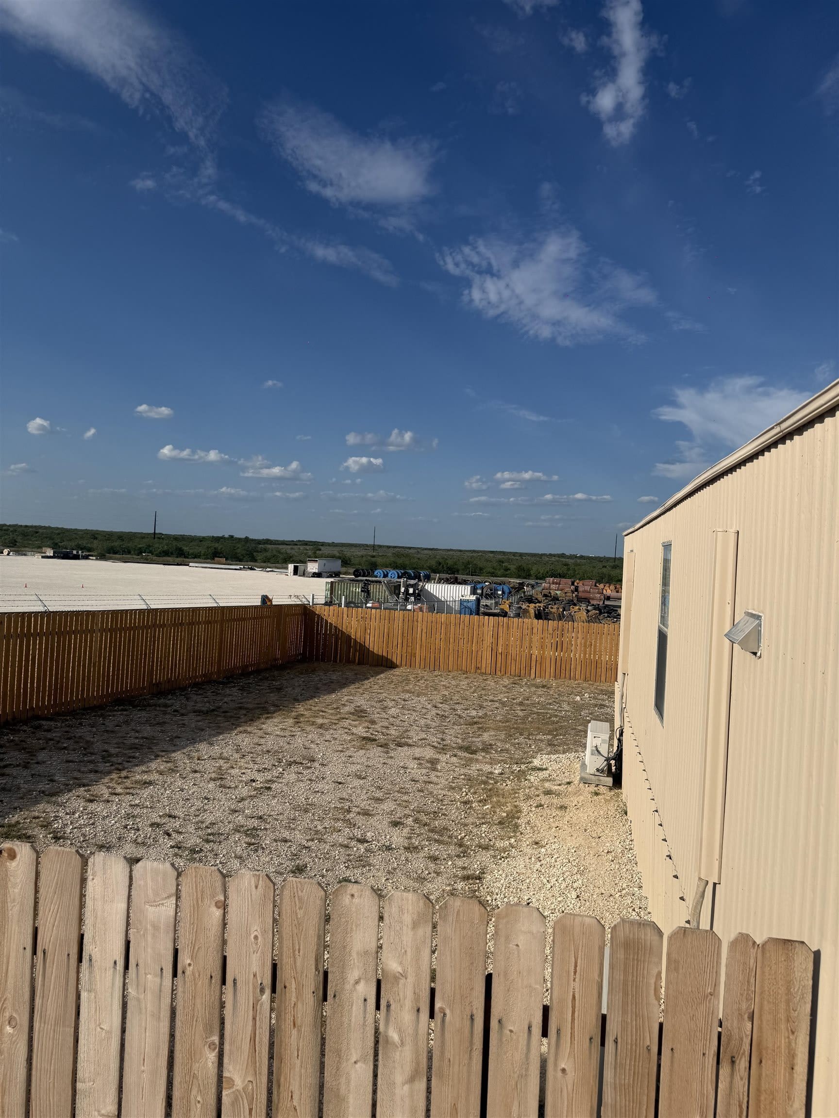 303 Lewis – photo 5
