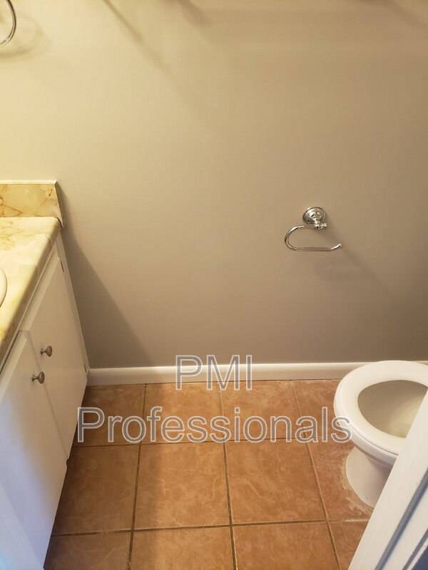 736 E Northfield Blvd – photo 5